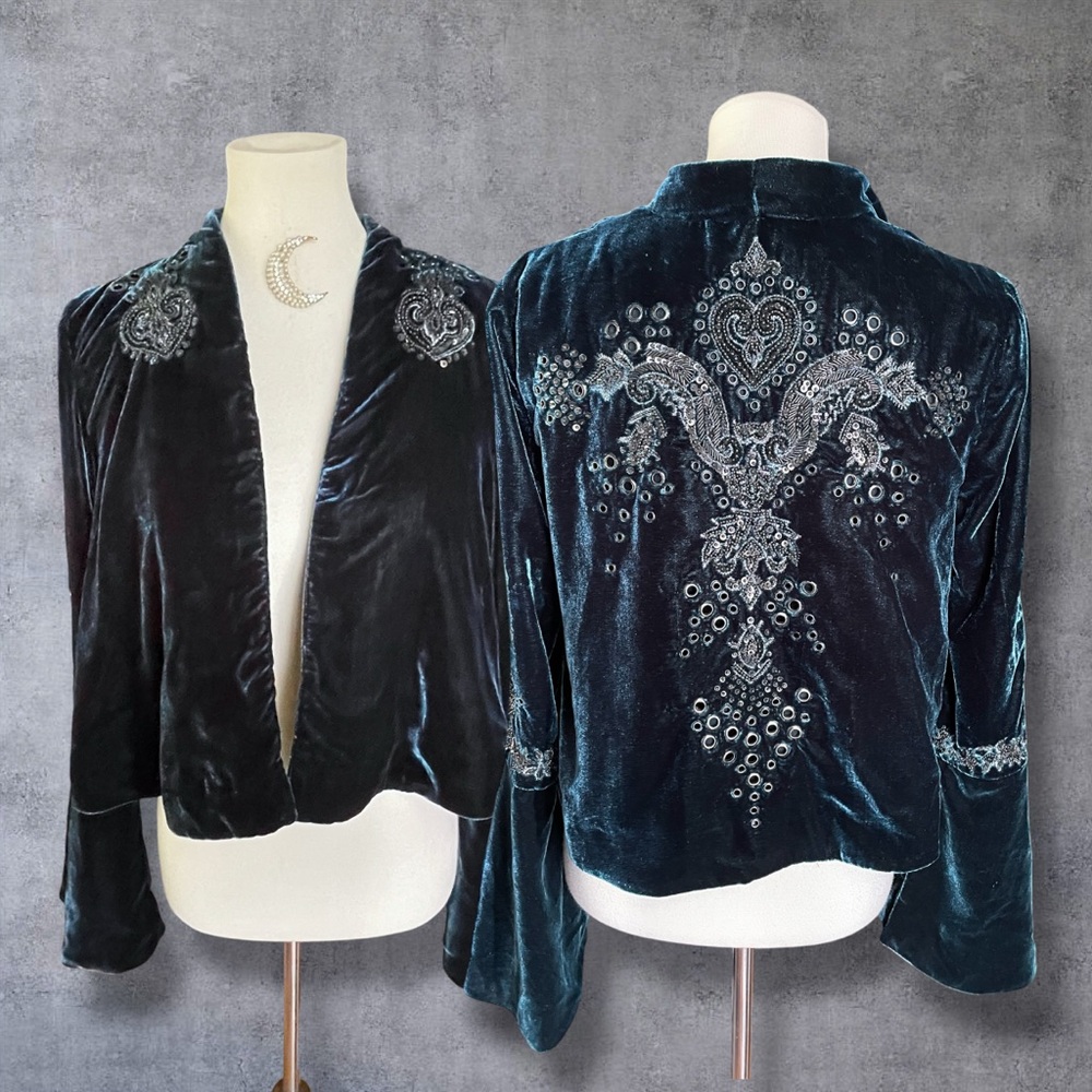 Free People Velvet Embroidery Beads & Sequins Sacred Heart Short Jacket XS VGUC